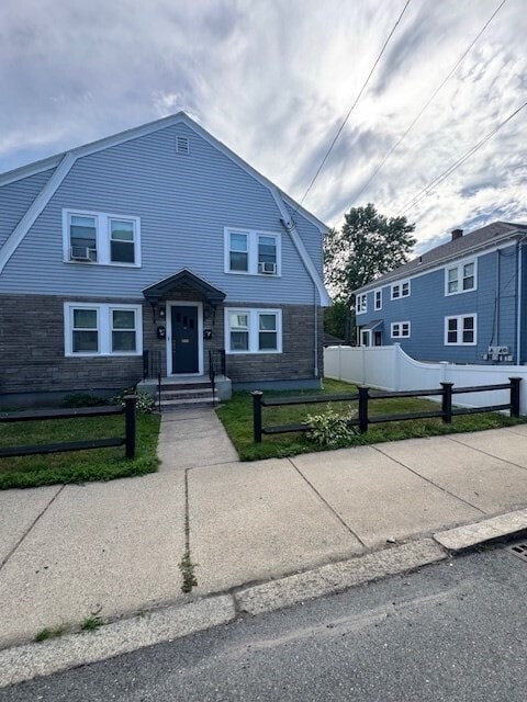 350 Jefferson Ave in Salem, MA - Building Photo - Building Photo