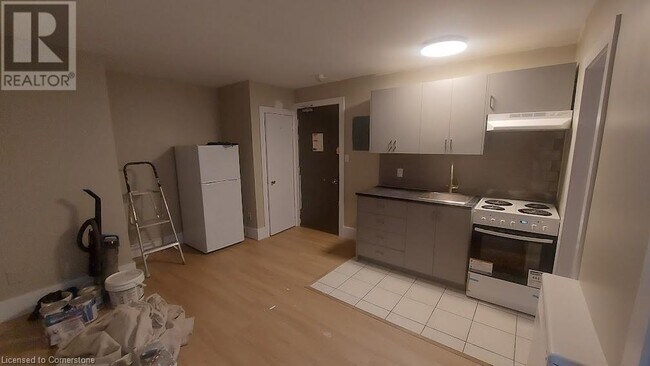 181 King St E in Kitchener, ON - Building Photo - Building Photo