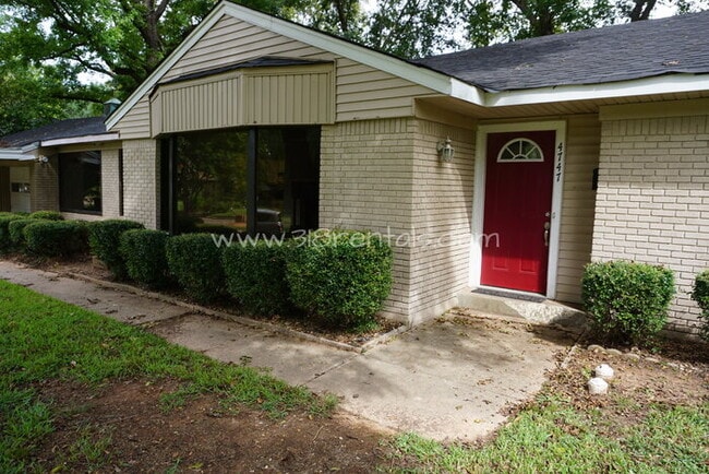 4747 Crescent Dr in Shreveport, LA - Building Photo - Building Photo