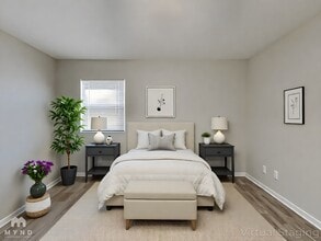 5575 Oglesby Rd in College Park, GA - Building Photo - Building Photo