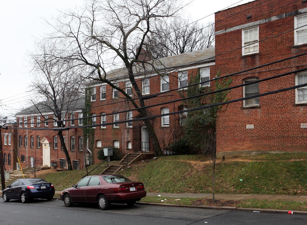 103 Wayne Pl SE in Washington, DC - Building Photo