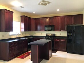 40 Arbor Cir in Colmar, PA - Building Photo - Building Photo