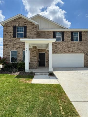 4901 Mccoy Dr in Fort Worth, TX - Building Photo