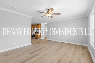 1002 W Cabaniss Rd in Shelby, NC - Building Photo - Building Photo
