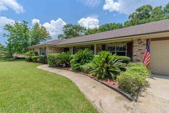 6464 Lake Charlene Ct in Pensacola, FL - Building Photo - Building Photo