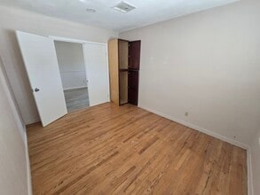 43309 18th St W in Lancaster, CA - Foto de edificio - Building Photo