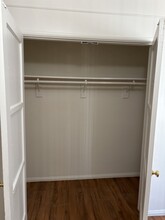 6266 S La Brea Ave, Unit Apt C in Los Angeles, CA - Building Photo - Building Photo