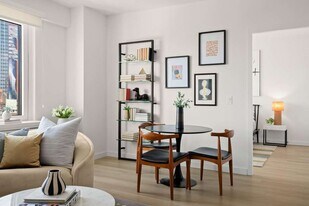 425 Summit Ave in Jersey City, NJ - Building Photo