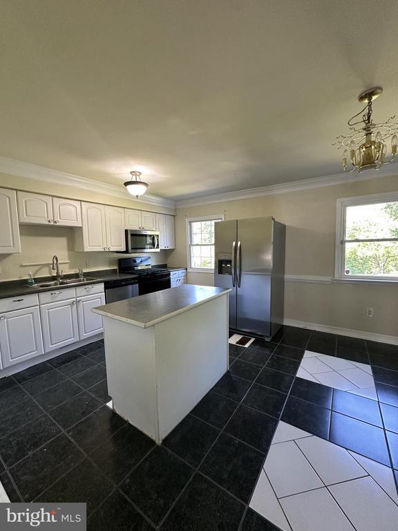 14434 Belvedere Dr in Woodbridge, VA - Building Photo - Building Photo