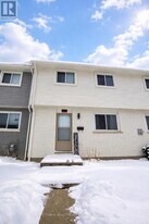 407 Griffith St in London, ON - Building Photo