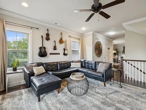 1722 14th Ave S, Unit #D in Nashville, TN - Foto de edificio - Building Photo