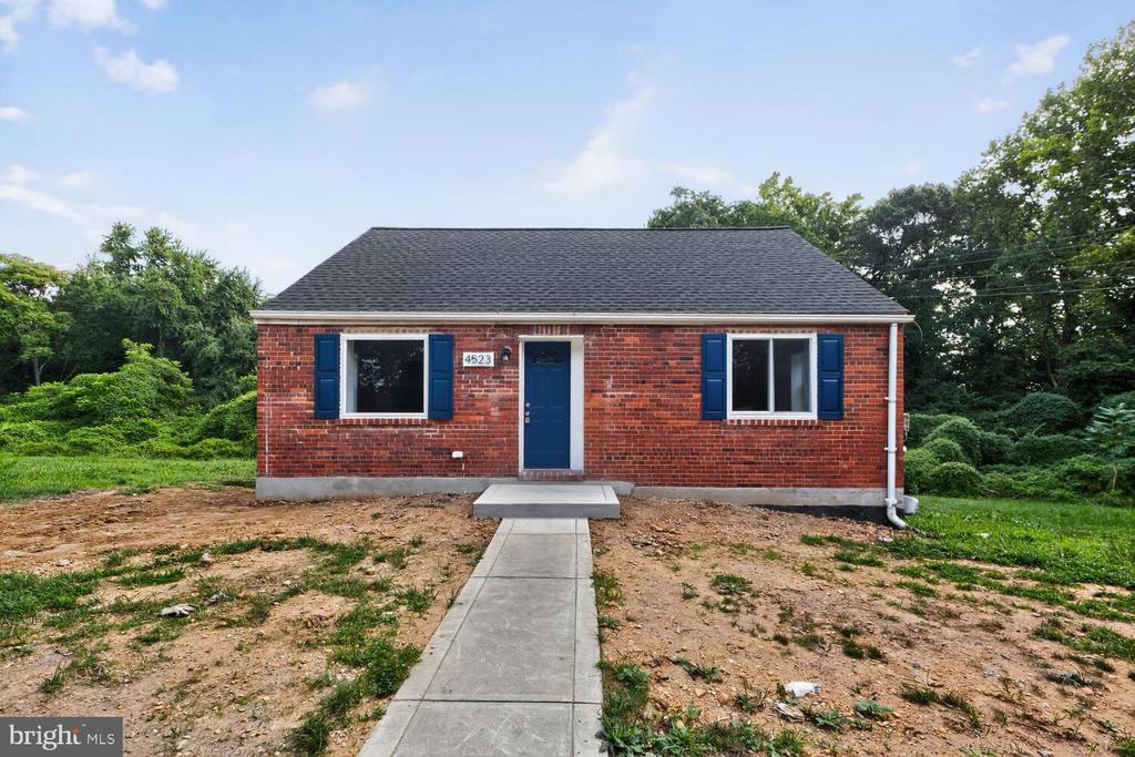 4523 Old Branch Ave. in Temple Hills, MD - Building Photo