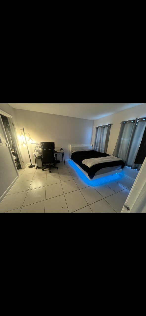 150 Santa Clara Dr in Naples, FL - Building Photo - Building Photo