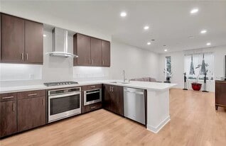 2240 Nolita in Irvine, CA - Building Photo