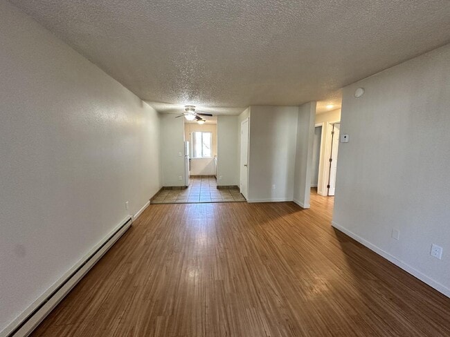 17476 SE Powell Blvd in Portland, OR - Building Photo - Building Photo