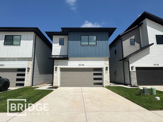 property at 33146 Willow Hts Ln