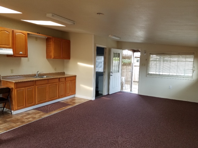 1616 Lodi Ave in San Mateo, CA - Building Photo - Building Photo