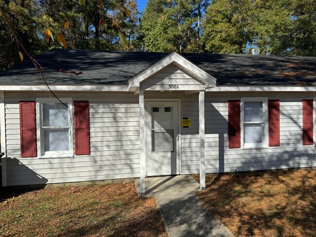 property at 500 E Northern Blvd