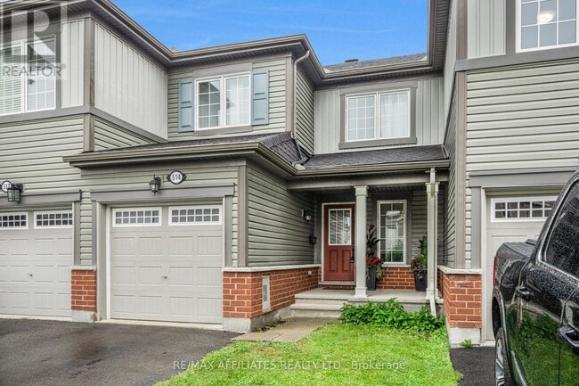 property at 514 Broadleaf St