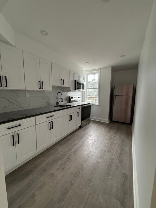 5723 N 13th St, Unit 1 in Philadelphia, PA - Building Photo