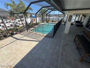 315 Tropicana Parkway W in Cape Coral, FL - Building Photo - Building Photo