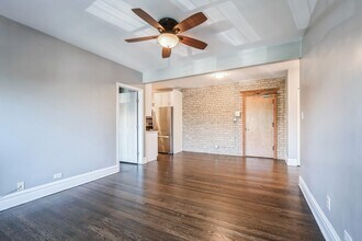 142 Clyde Ave in Evanston, IL - Building Photo - Building Photo