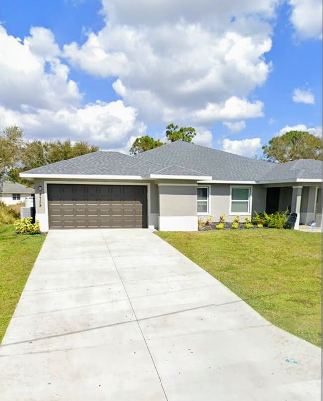 property at 4758 22nd St SW