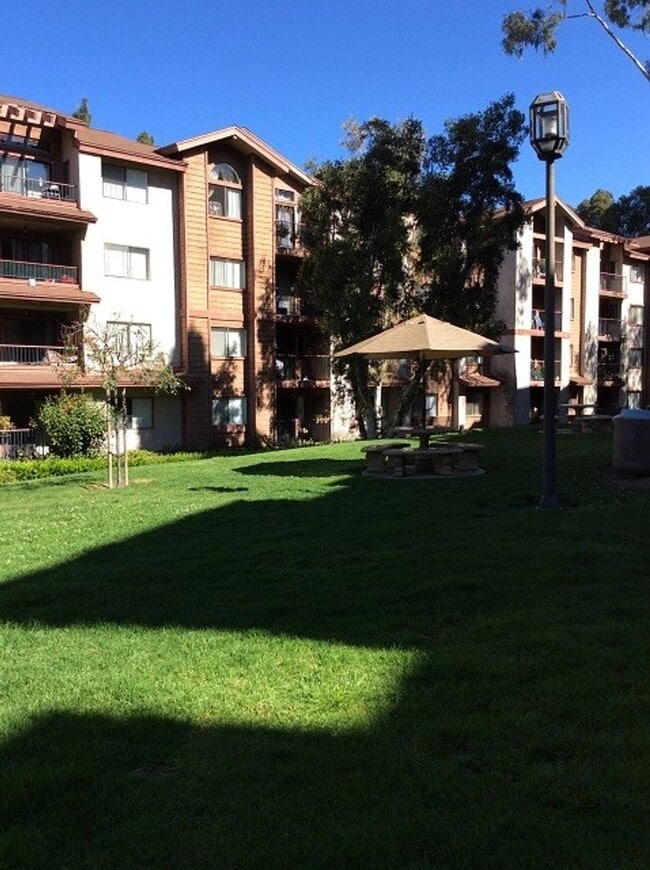 5990 Dandridge Ln in San Diego, CA - Building Photo - Building Photo
