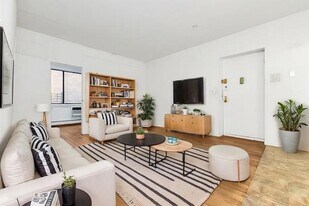 61 Lexington Ave in New York, NY - Building Photo