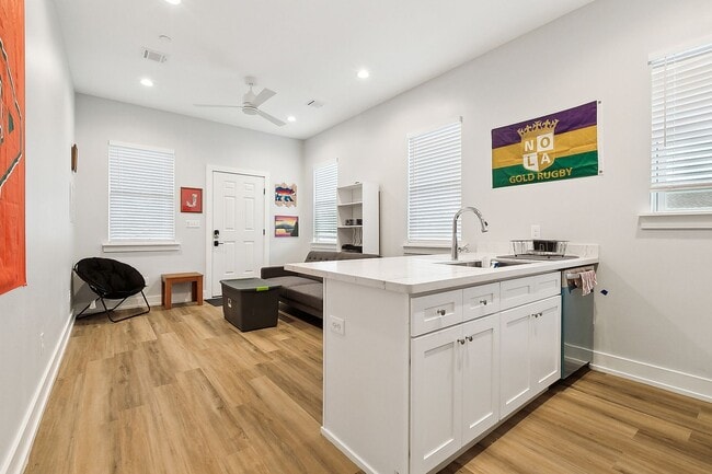 1809 Hillary St in New Orleans, LA - Building Photo - Building Photo