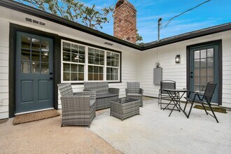 10003 Briarwild Ln in Houston, TX - Building Photo - Building Photo