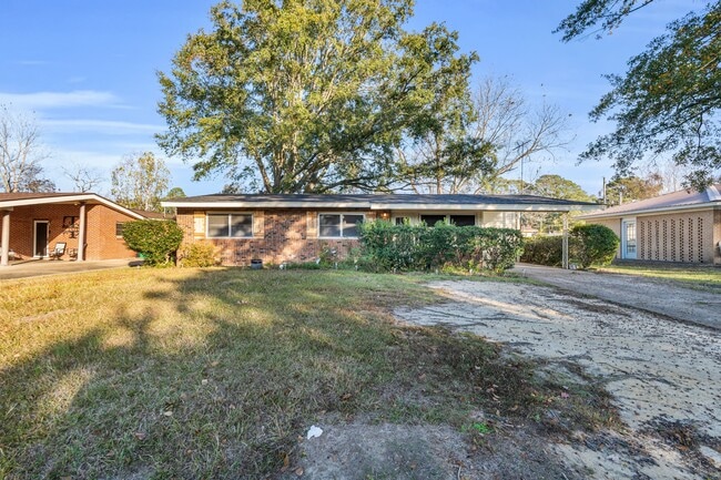 property at 417 Summerhaven Dr