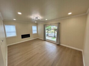 415 Wallace Ave, Unit 1 in Vallejo, CA - Foto de edificio - Building Photo