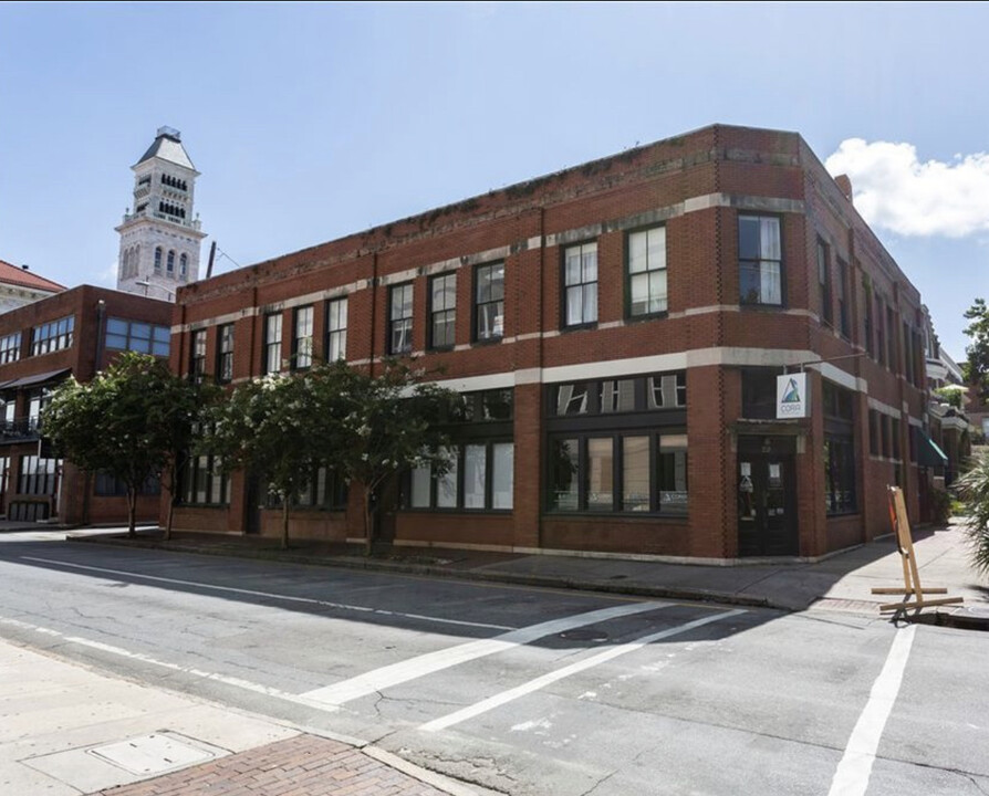 20 W Oglethorpe Ave, Unit C in Savannah, GA - Foto de edificio