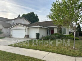 1540 Esplanade Dr in Merced, CA - Building Photo