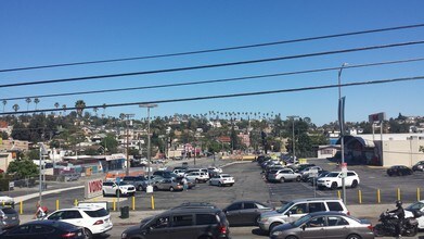 1347 N Alvarado St, Unit #A in Los Angeles, CA - Building Photo - Building Photo