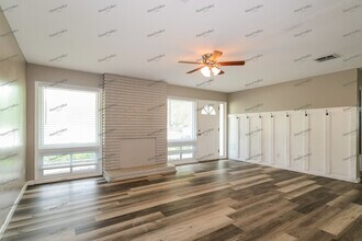 3190 Kingsley Dr in Florissant, MO - Building Photo - Building Photo