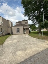 111 Village Square Dr in Broussard, LA - Building Photo - Building Photo