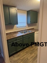 400 Stallings Rd in Greenville, SC - Building Photo - Building Photo