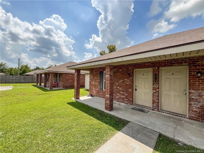 property at 3322A Carver Rd