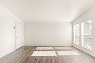 2239 48th Ave in Oakland, CA - Building Photo - Building Photo