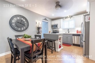 113 Dufferin St E in St Catharines, ON - Building Photo - Building Photo