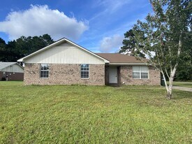 293 Kenny Dr in Hinesville, GA - Building Photo