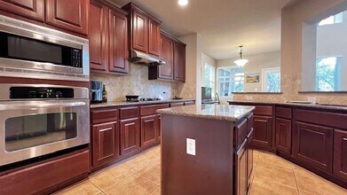 7908 Menler Dr in Austin, TX - Building Photo - Building Photo