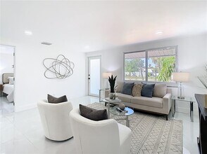 3711 Huntington St NE in St. Petersburg, FL - Building Photo - Building Photo