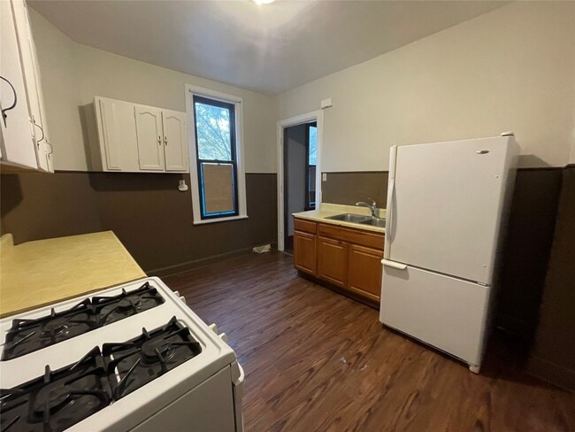 833 German St in Erie, PA - Building Photo - Building Photo