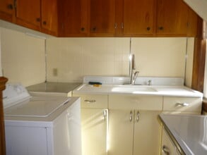 19 Rena St, Unit 3 in Worcester, MA - Building Photo - Building Photo