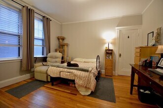 1992 Commonwealth Ave in Boston, MA - Building Photo - Building Photo