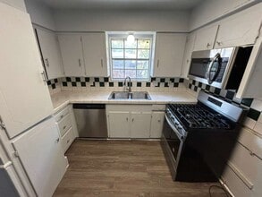 4114 Main St in Rowlett, TX - Building Photo - Building Photo