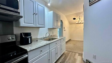 22 Ludlam Ave in Bayville, NY - Building Photo - Building Photo